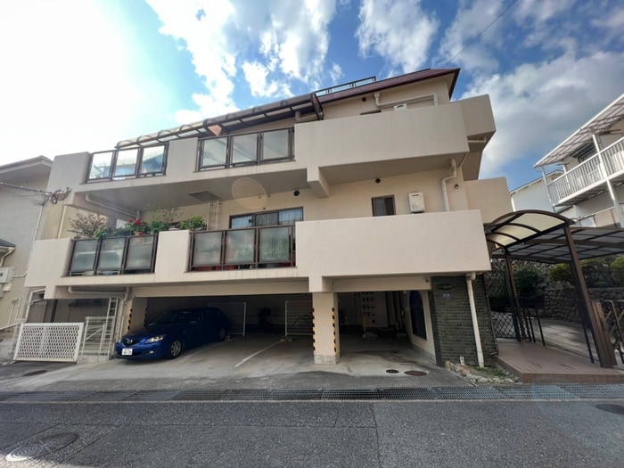 外観写真 ＩＶＹ　ＣＯＵＲＴ　Ａ