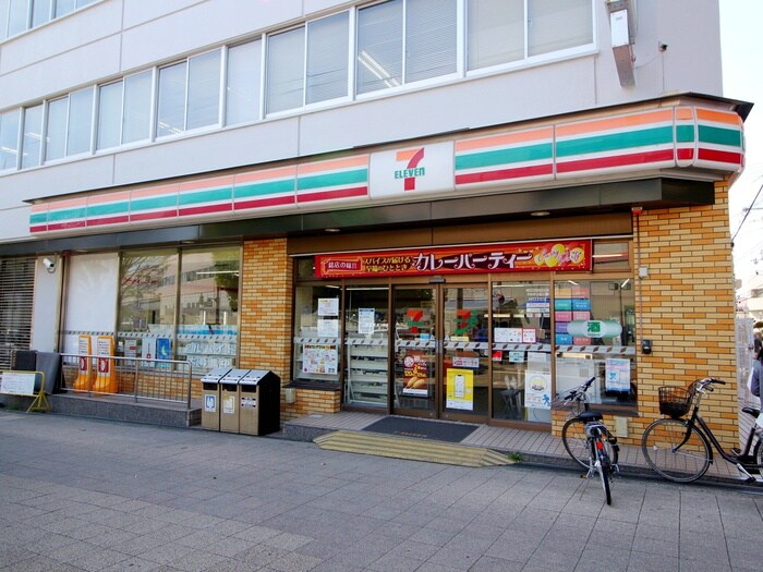 セブンイレブン阪急岡町駅前店(コンビニ)まで260m ドリ－ムマンション