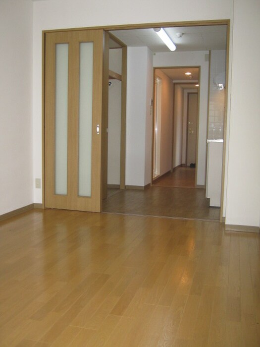 居室 コモド麩屋町三条