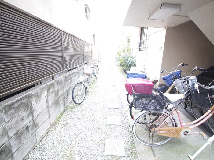 駐輪場 岩橋マンション