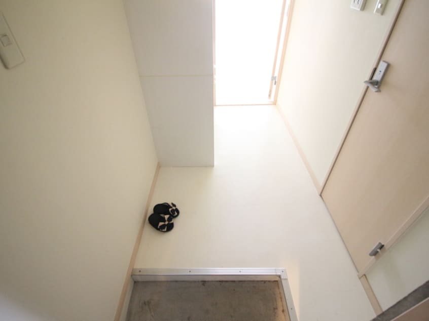 玄関 バウハウス北白川