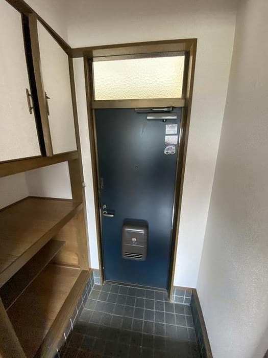 玄関 交久瀬ハイツＢ棟