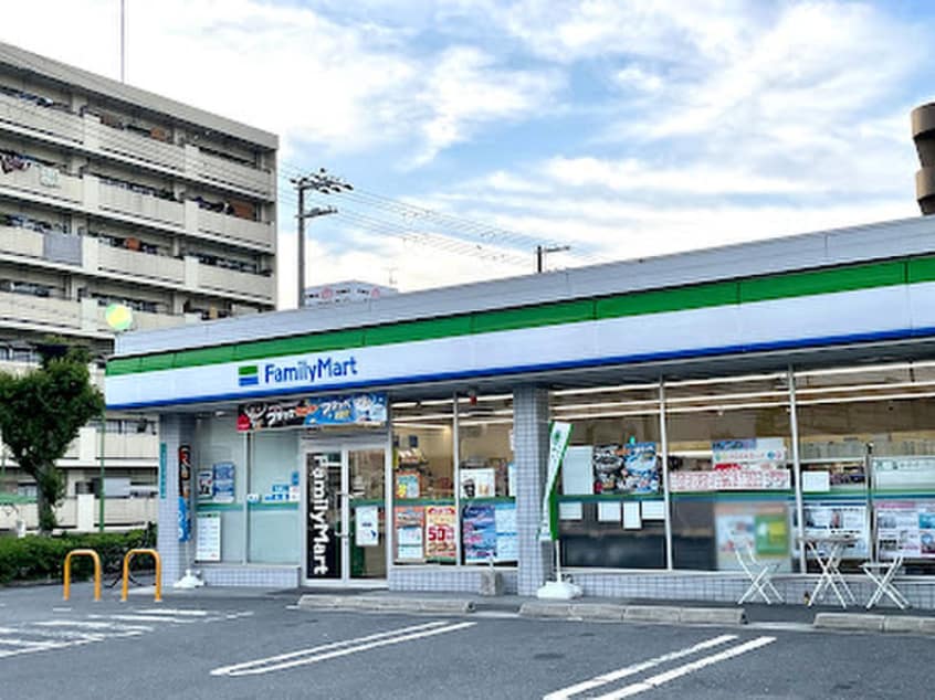 ファミリーマート 加美東店(コンビニ)まで350m Mv.ms大阪新加美