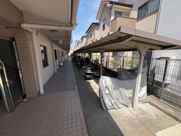 駐輪場 サニーコート浅井