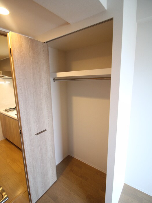 収納 ﾚｼﾞｭｰﾙｱｯｼｭ塚本Ⅱ（1102）