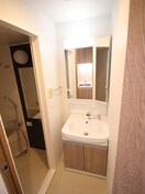 洗面 ﾚｼﾞｭｰﾙｱｯｼｭ塚本Ⅱ（1102）