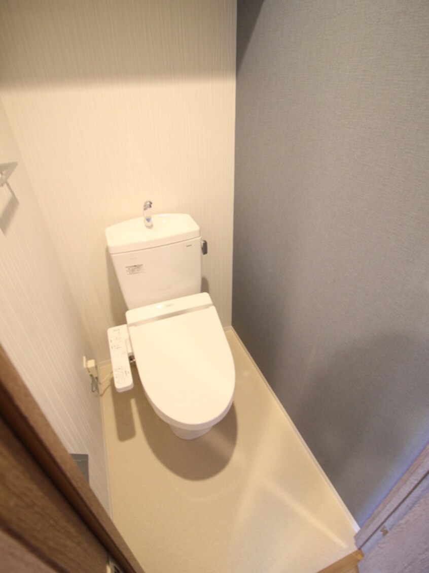 トイレ ﾚｼﾞｭｰﾙｱｯｼｭ塚本Ⅱ（1102）