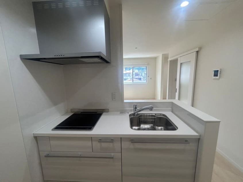 キッチン ＰＩＮＥ　ＭＯＯＮ