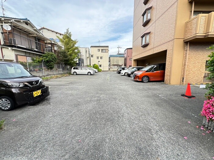 駐車場 グランドール鳥居