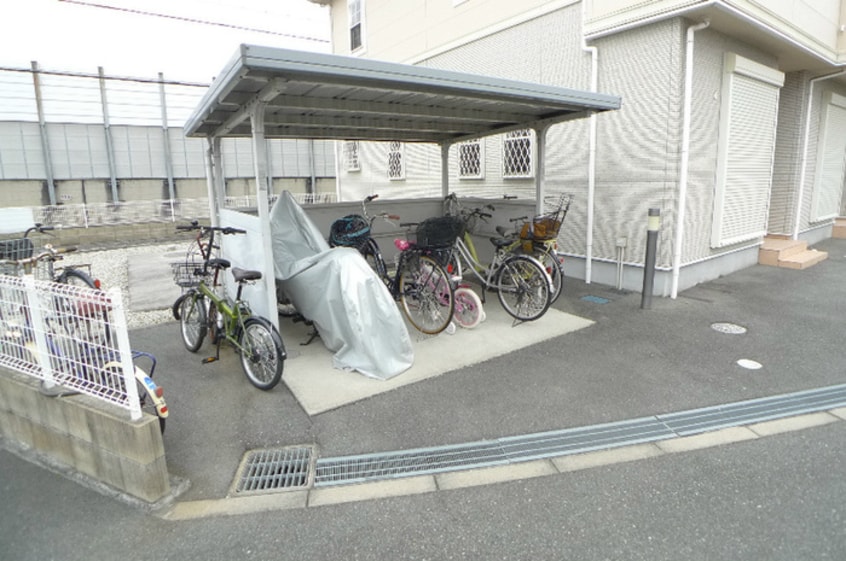 駐輪場 シャルレックスA棟