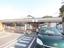 セブンイレブン八幡店(コンビニ)まで220m ジョイフルヨコタⅢ