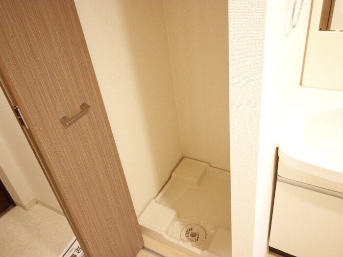 洗濯機置場 ﾗｲｼﾞﾝｸﾞｺ-ﾄ岸里玉出駅前(803)