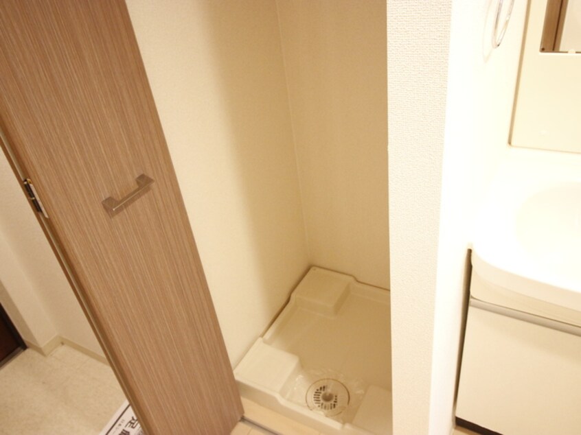 洗濯機置場 ﾗｲｼﾞﾝｸﾞｺ-ﾄ岸里玉出駅前(803)