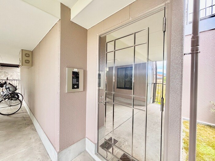 エントランス部分 レイナ錦織