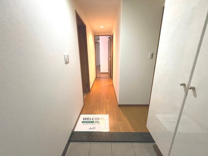 廊下 ﾌｧﾐｰﾙ江坂ｼﾃｨﾌﾟﾚｲｽ(1302)