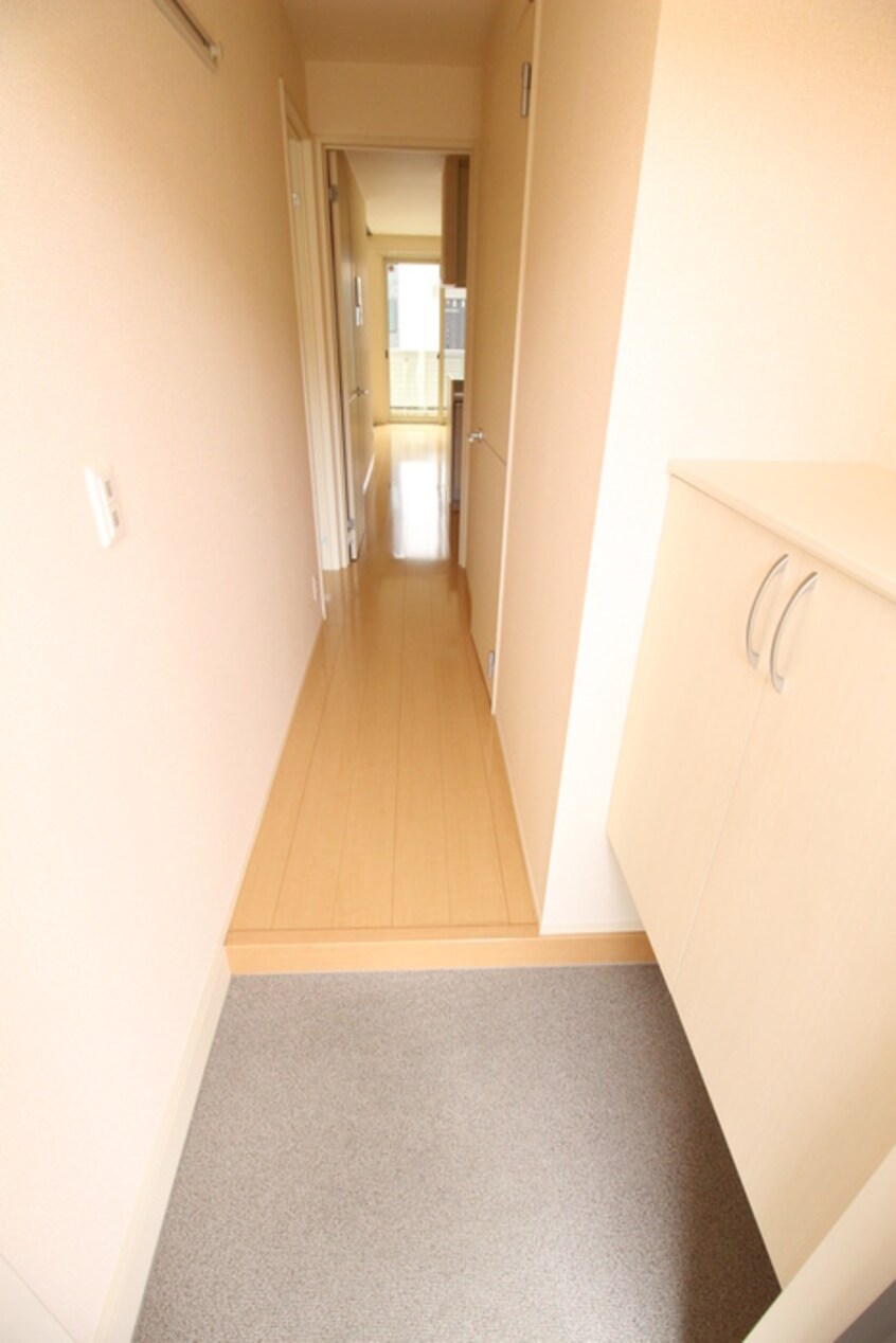 玄関 フロ－ラメゾンⅡ