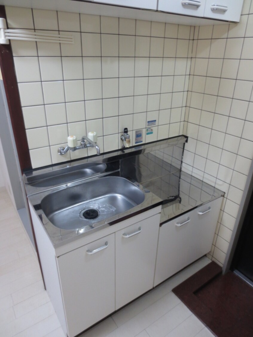 キッチン ファクト十三