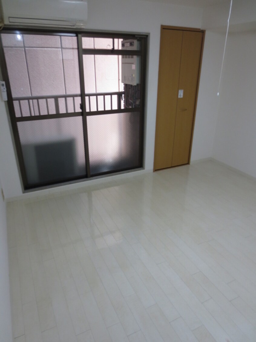 居室 ファクト十三