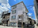 アンフィニビルの外観