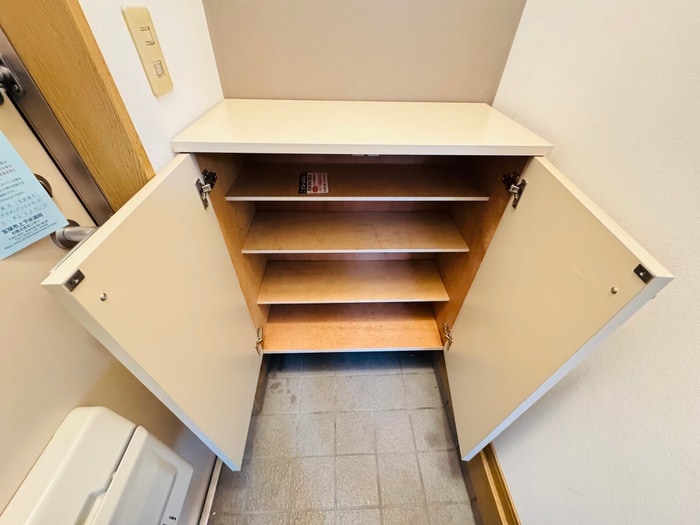 靴箱 小林弐番館