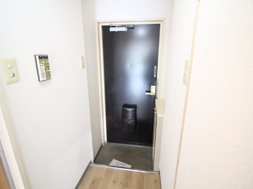 玄関 サンマリ－ヒル