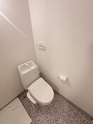 トイレ アペイロンナギサ