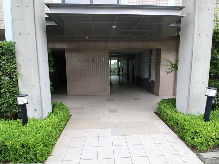 エントランス部分 レックス伊丹