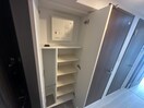 靴箱 ｴｽﾘｰﾄﾞﾚｼﾞﾃﾞﾝｽ梅田ﾏｰｸｽ