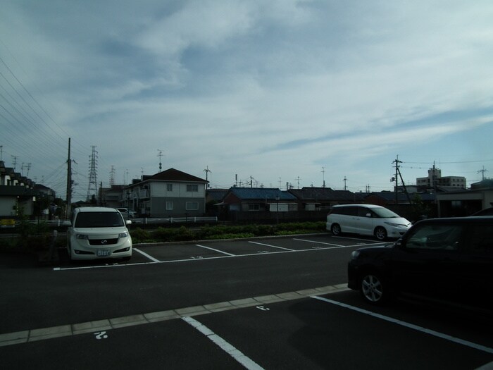 駐車場 クラシックキューブ