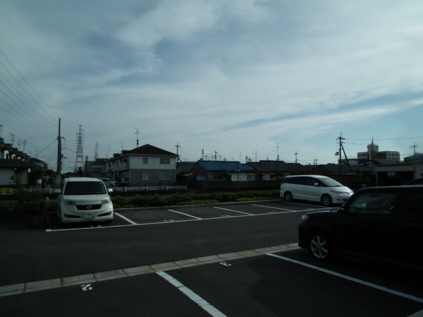駐車場 クラシックキューブ