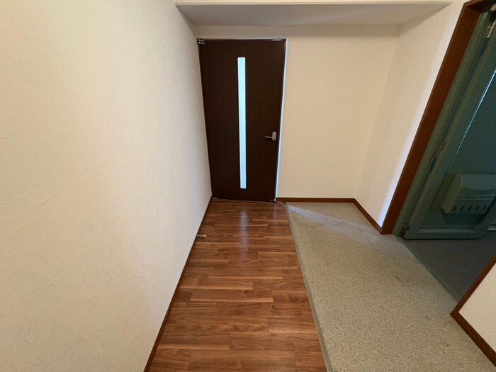 廊下 神戸タケサンハイツ