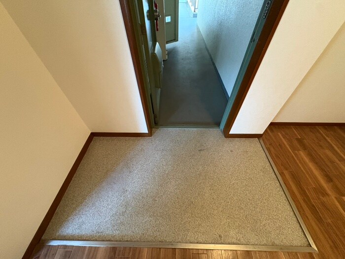 玄関 神戸タケサンハイツ