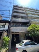 Saa Caddianの外観