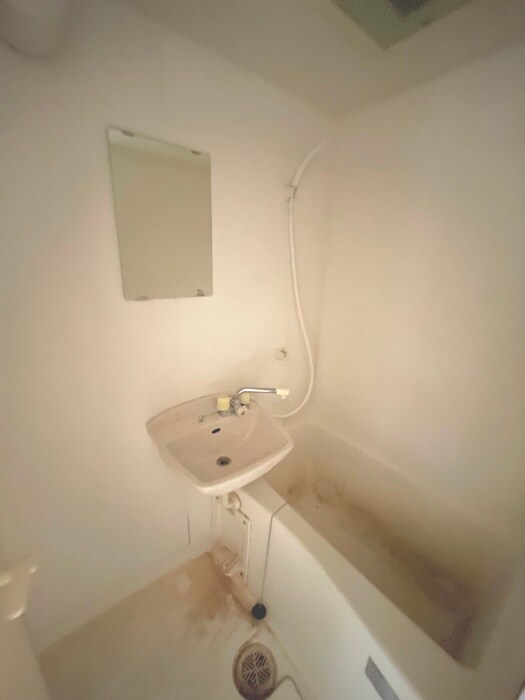 バス／シャワールーム等 エスリード新大阪第８(607)