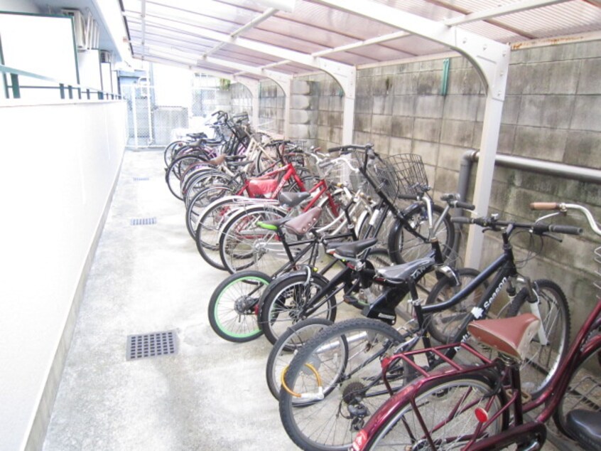 駐輪場 リアライズ上新庄駅前