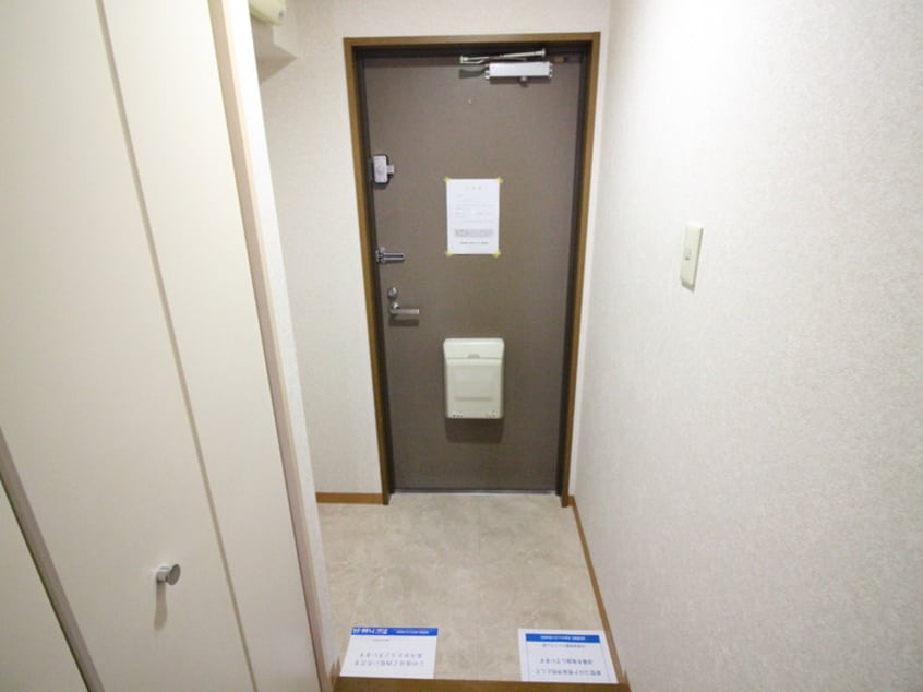 玄関 エスポワ－ル２１