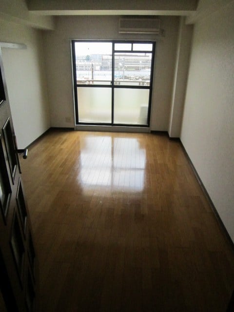 居室 ロイヤル和光