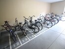 駐輪場 アルグラッド鷺洲