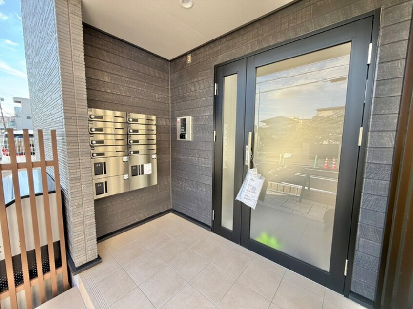 エントランス部分 サンレーベ東垣外