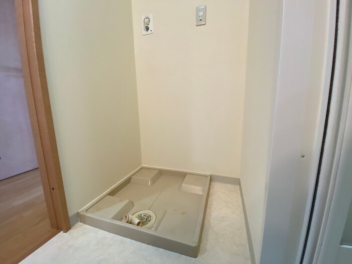 洗濯機置場 ル－セントオ－デン難波