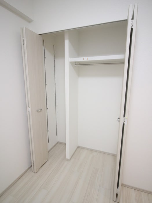 収納 スプランディッド新大阪キャトル