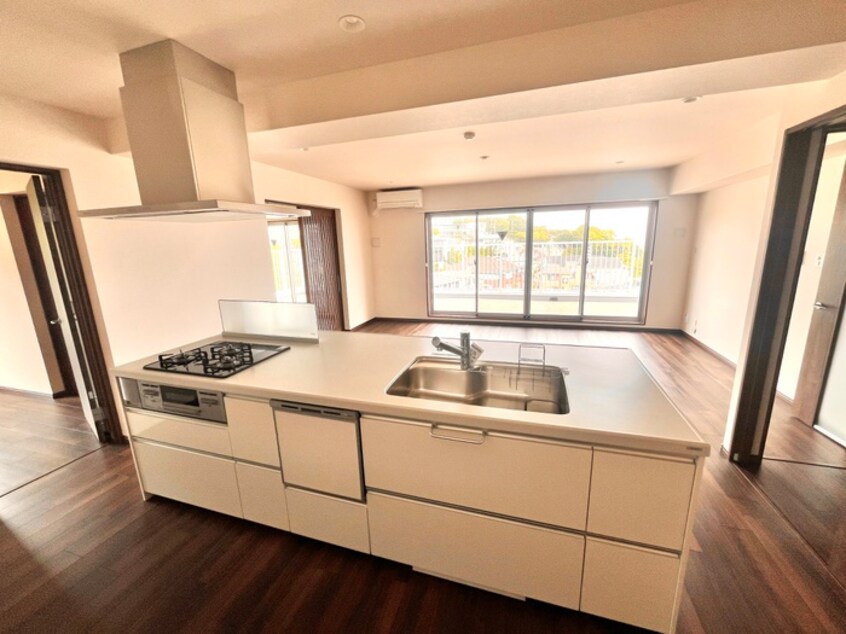 キッチン ＭＥＳＳＡＧＥ苦楽園三番町