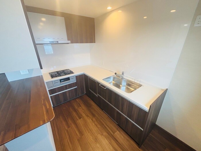 キッチン ＭＥＳＳＡＧＥ苦楽園三番町