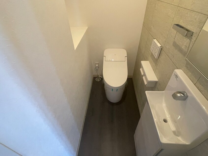 トイレ ＭＥＳＳＡＧＥ苦楽園三番町