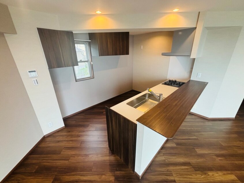 キッチン ＭＥＳＳＡＧＥ苦楽園三番町