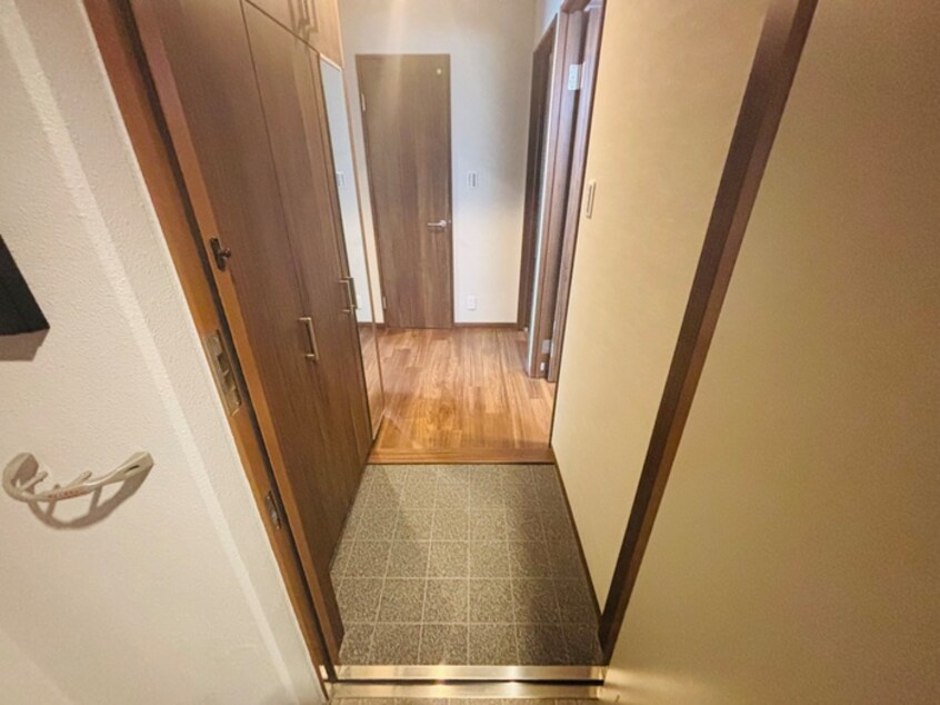 玄関 ＭＥＳＳＡＧＥ苦楽園三番町