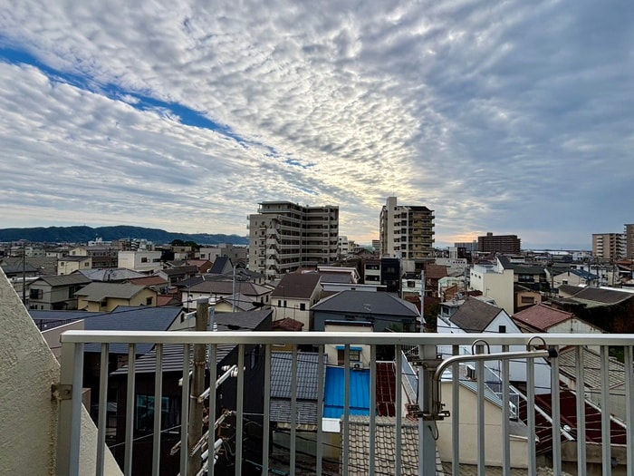 室内からの展望 西新町マンション