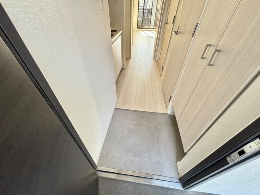 玄関 S-RESIDENCE大阪九条North