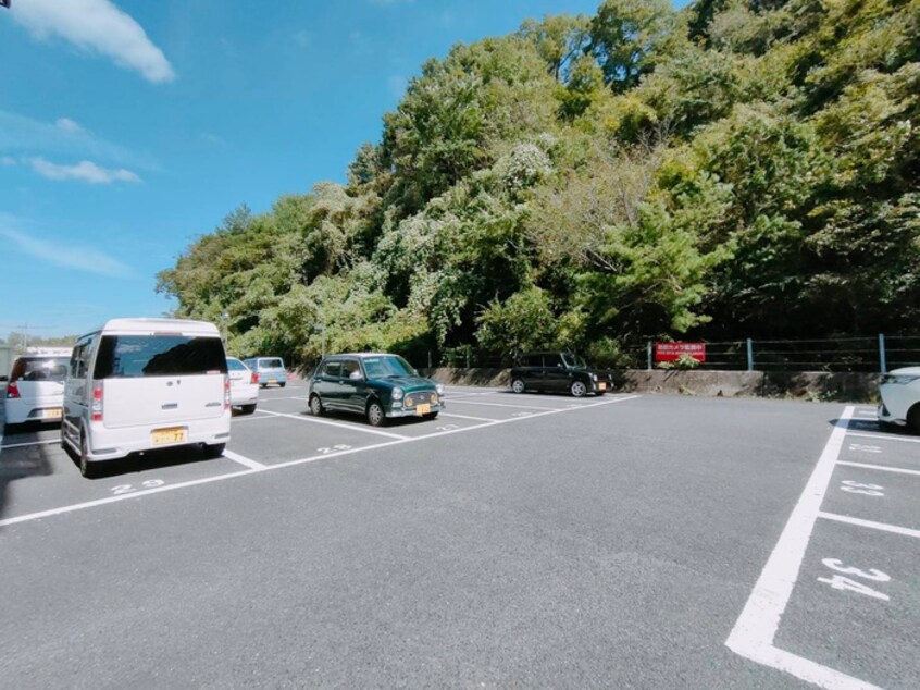 駐車場 湖南コーポレーション