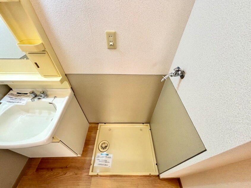 洗濯機置場 カルム 上ケ原 B棟